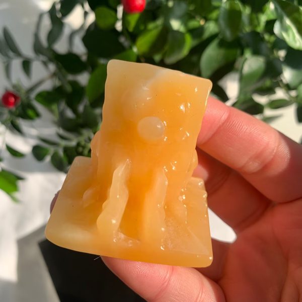 Orange Calcite SpongeBob SquarePants Sitting 45mm Free Shipping