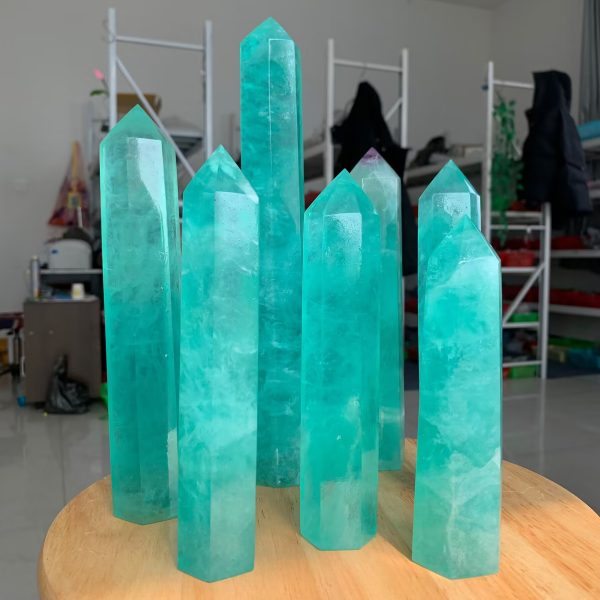 ligth green fluorite tower (2)