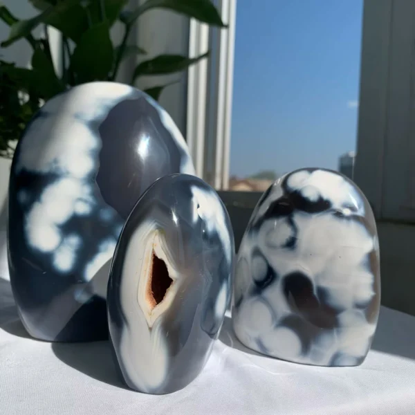 Orca Agate Freeform Self-Standing (2)