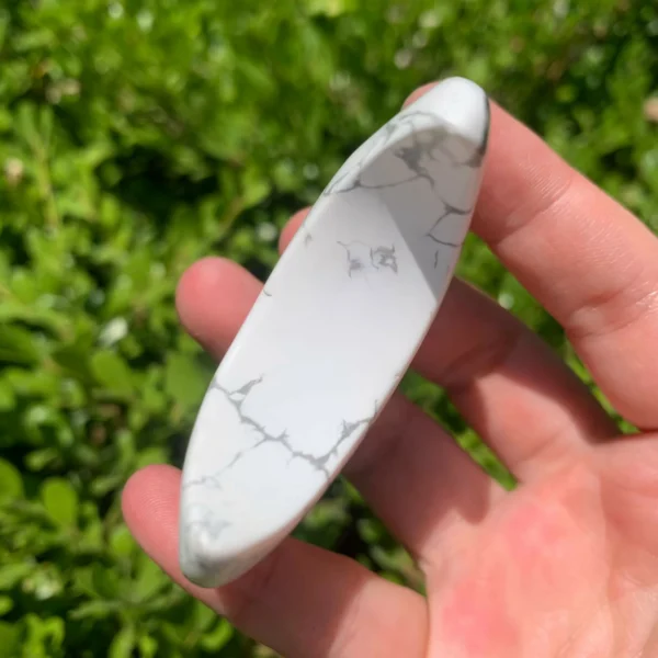 Natural Howlite Moon Carving – Bulk Wholesale for Meditation, Jewelry & Altar Decor