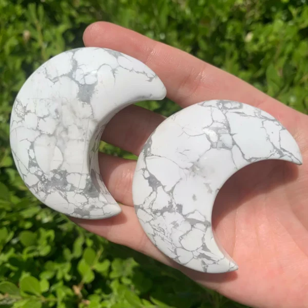 Natural Howlite Moon Carving – Bulk Wholesale for Meditation, Jewelry & Altar Decor