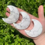 Natural Howlite Moon Carving – Bulk Wholesale for Meditation, Jewelry & Altar Decor