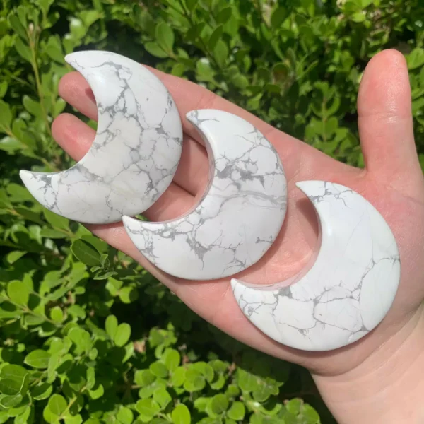 Natural Howlite Moon Carving – Bulk Wholesale for Meditation, Jewelry & Altar Decor
