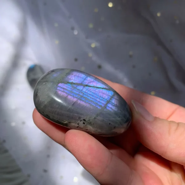 Flashy Lbradorite Palm Stone (5)