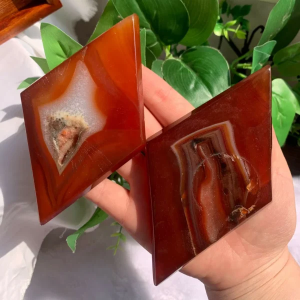 Carnelian Diamond With Stand Crystal Rhombus Red Agate Wholesale