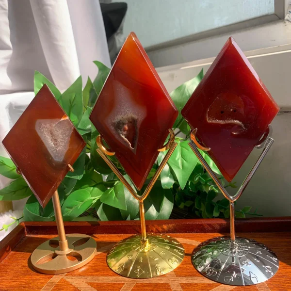 Carnelian Diamond With Stand Crystal Rhombus Red Agate Wholesale