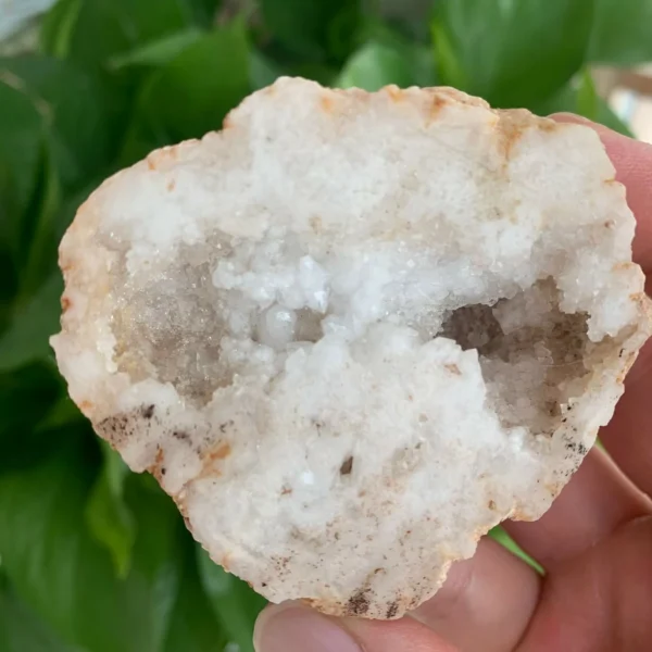 Raw Quartz Geode White Druzy Agate Cluster Natural Geode Wholesale