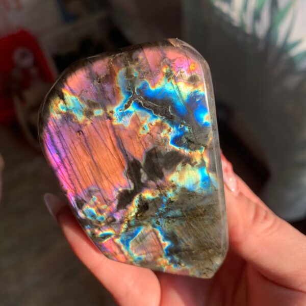 Unique Crystal Carvings Natural Labradorite Sunstone Moonstone Silver Obsidian Sculptures