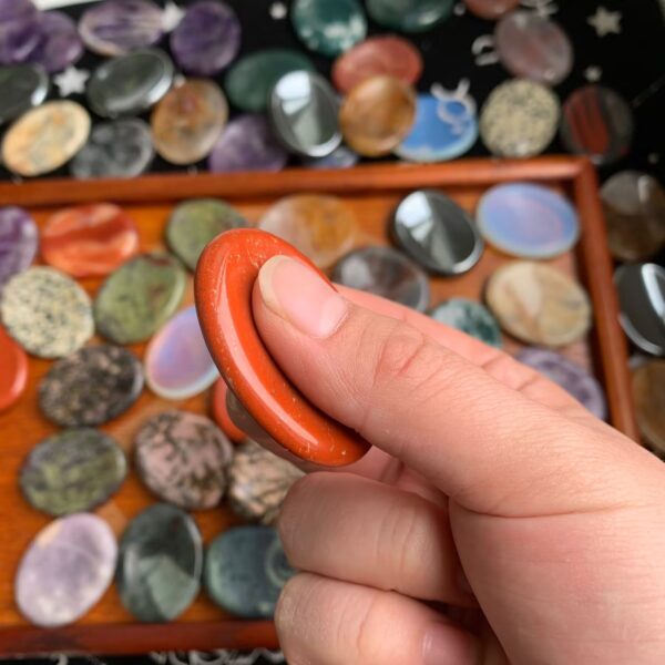 Crystal Worry Stone Natural Healing Pocket  Worry Stone for Stress Relief Anxiety Relief, Mindfulness & Focus