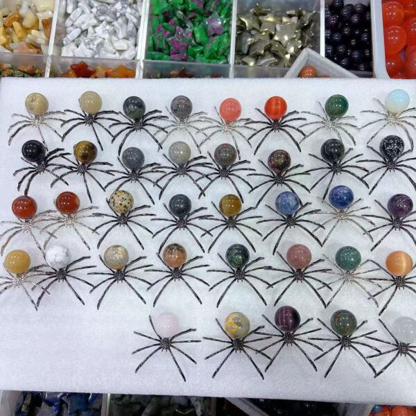 Crysta Spider With Sphere 2)