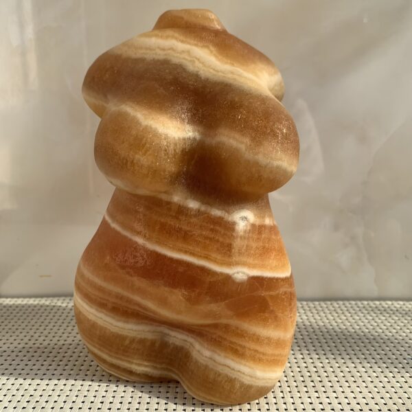 Banded Calcite Female Body (7)